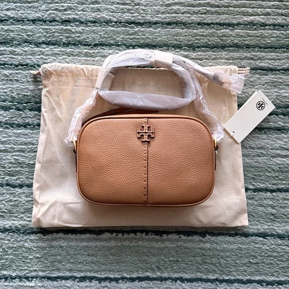🆕 Tory Burch McGraw camera bag - Picture 2 of 12